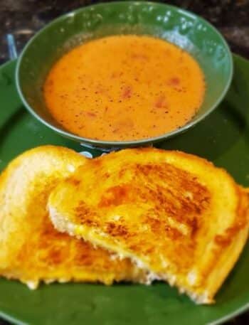 Disneyland Jolly Holiday Tomato Soup Recipe